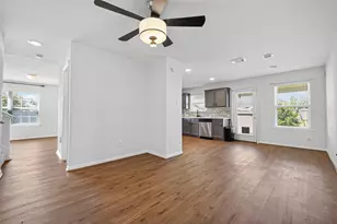 13034 Fenland Field Ln, Houston, TX 77047 - Photo 9