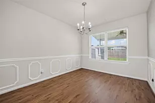 13034 Fenland Field Ln, Houston, TX 77047 - Photo 17