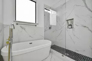 1705 Dunlavy St, Houston, TX 77006 - Photo 37