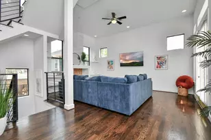 1705 Dunlavy St, Houston, TX 77006 - Photo 9