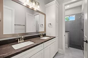 412 S Garrett Cir, Bellville, TX 77418 - Photo 15