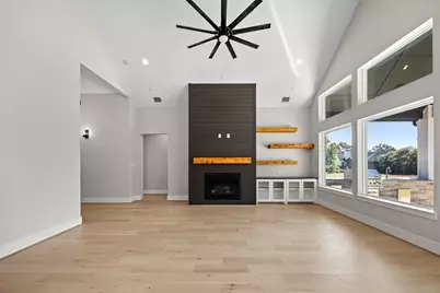 412 S Garrett Circle, Bellville, TX 77418 - Photo 9