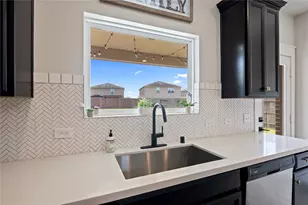 2502 Bernadino Dr, Texas City, TX 77568 - Photo 11