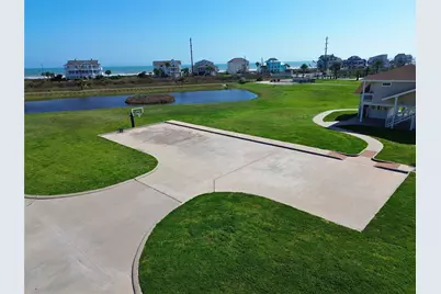 3906 Curlew Drive, Galveston, TX 77554 - Photo 21