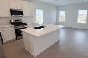 2211 Salinas Dr, Rosharon, TX 77583 - Photo 3