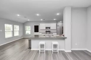 195 S Colbert St, Dayton, TX 77535 - Photo 19