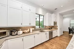 1608 Nevada St, Houston, TX 77006 - Photo 19