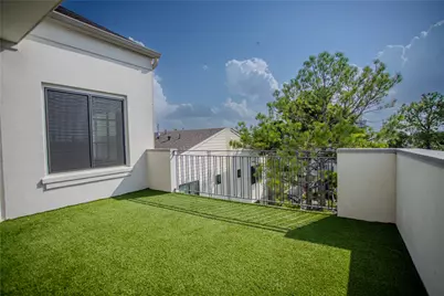 1608 Nevada Street #C, Houston, TX 77006 - Photo 5