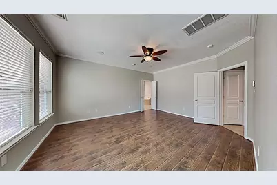 12402 Santiago Cove Lane, Houston, TX 77041 - Photo 9