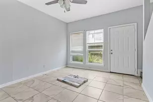 8657 Village Of Fondren Dr, Houston, TX 77071 - Photo 15