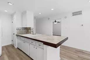 4011 NASA Road 1, Seabrook, TX 77586 - Photo 19