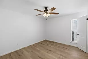 4011 NASA Road 1, Seabrook, TX 77586 - Photo 17