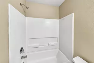 15815 Egret Field Ln, Houston, TX 77049 - Photo 13
