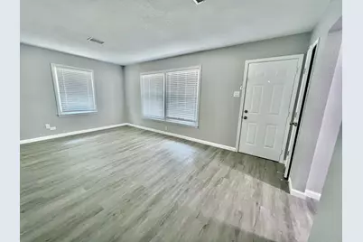 610 Garrett Street, Liberty, TX 77575 - Photo 5