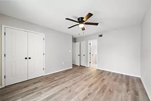 9711 Linkmeadow Ln, Houston, TX 77025 - Photo 7