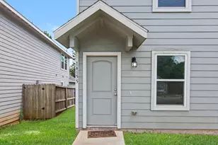 14855 Burnett Ln, Willis, TX 77378 - Photo 3