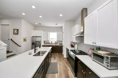 3905 Pinemont Drive #E, Houston, TX 77018 - Photo 15