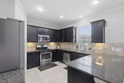2244 Ivy Wall Drive, Conroe, TX 77301 - Photo 9