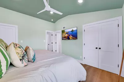 3913 11 Mile Road, Galveston, TX 77554 - Photo 21