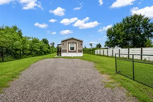 2056 Rd 5210, Cleveland, TX 77327 - Photo 5