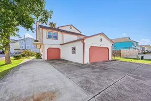 12 N Omega St, La Marque, TX 77568 - Photo 5