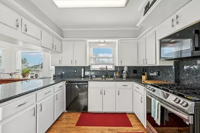 12 N Omega Street, La Marque, TX 77568 - Photo 9