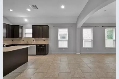 2407 Garden Shadow Drive, Conroe, TX 77384 - Photo 9