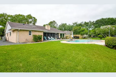 2106 Glenn Lakes Lane, Missouri City, TX 77459 - Photo 33