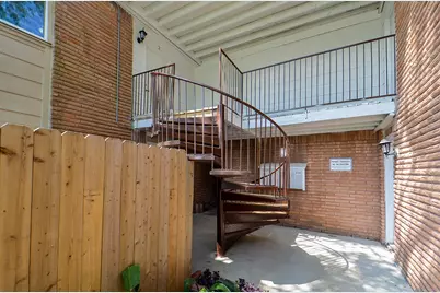 8810 Ilona Lane #4, Houston, TX 77025 - Photo 29