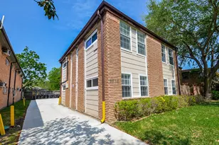 8810 Ilona Ln, Houston, TX 77025 - Photo 33