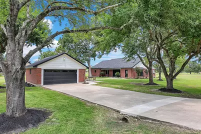 15415 Skyhawk Lane, Beach City, TX 77523 - Photo 3