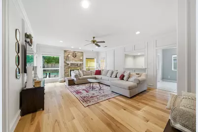 7222 Birchtree Forest Drive, Houston, TX 77088 - Photo 7