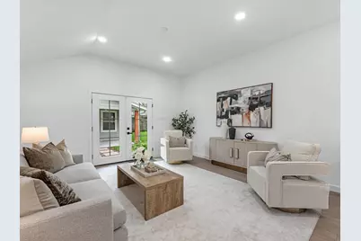 1826 Woodcrest Drive, Houston, TX 77018 - Photo 3