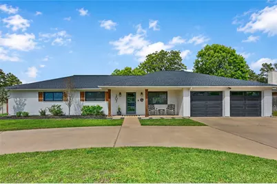 207 Briar Ridge Drive, Bellville, TX 77418 - Photo 1
