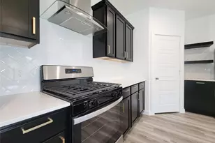 3225 Creston Gate Dr, Houston, TX 77047 - Photo 3