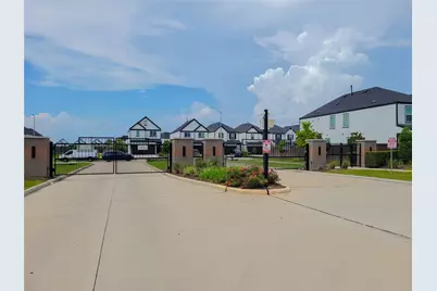 3225 Creston Gate Drive, Houston, TX 77047 - Photo 35