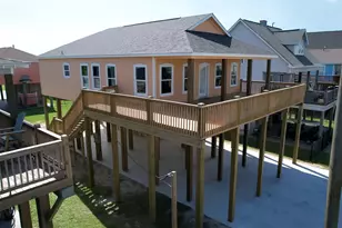 865 Palmetto Dr, Crystal Beach, TX 77650 - Photo 37