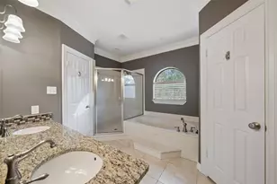 6 Highland Hollow Dr, Conroe, TX 77304 - Photo 25