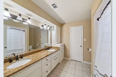 6 Highland Hollow Drive, Conroe, TX 77304 - Photo 31