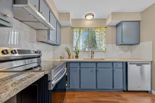 2719 Flintrock Cir, Houston, TX 77067 - Photo 9