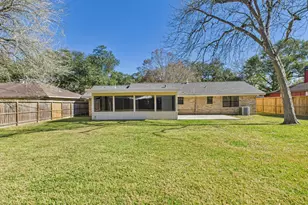 10818 Oasis Dr, Houston, TX 77096 - Photo 37