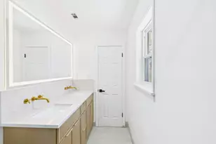 10818 Oasis Dr, Houston, TX 77096 - Photo 31