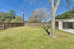 10818 Oasis Dr, Houston, TX 77096 - Photo 39