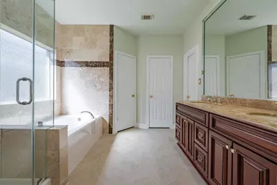 13922 Abbey Lane, Sugar Land, TX 77498 - Photo 25