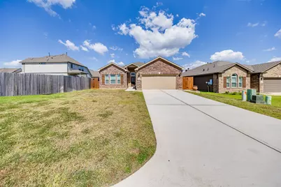 1704 Cindy Lane, Conroe, TX 77304 - Photo 9