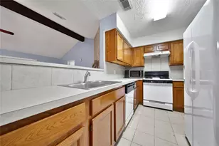 9902 Stepney Green Dr, Houston, TX 77070 - Photo 11