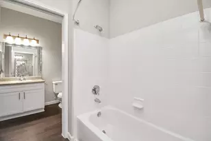 11355 Richmond Ave, South Houston, TX 77082 - Photo 15