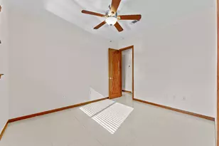 6016 Kirby Dr, West University Place, TX 77005 - Photo 27
