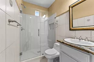6016 Kirby Dr, West University Place, TX 77005 - Photo 31