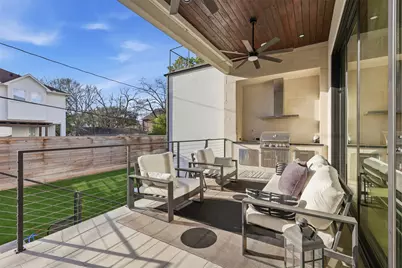 544 Cascade Street, Bellaire, TX 77401 - Photo 3